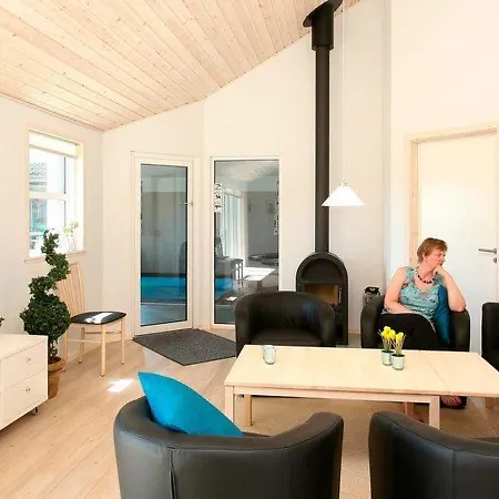 Sleeps 22 Pool Wifi * Nørre Lyngby