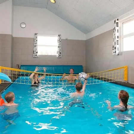 Sleeps 22 Pool Wifi * Nørre Lyngby